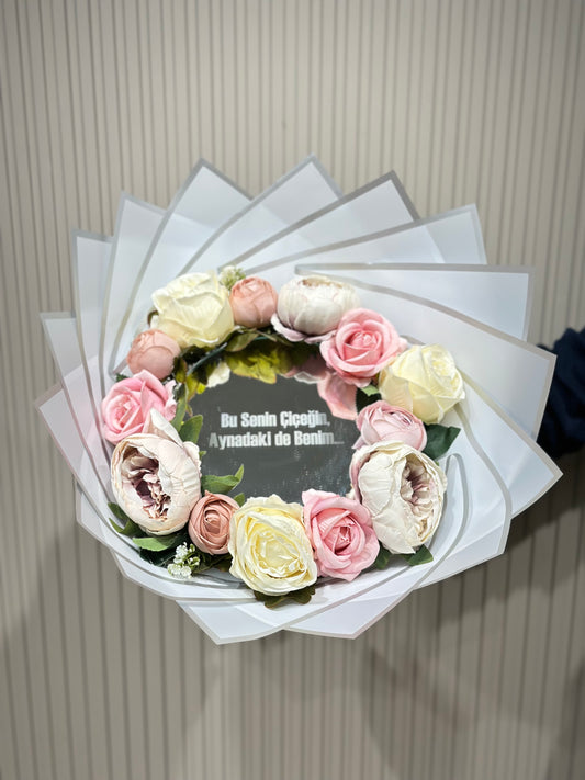 Pudra Şakayık & Gül Ayna Buketi