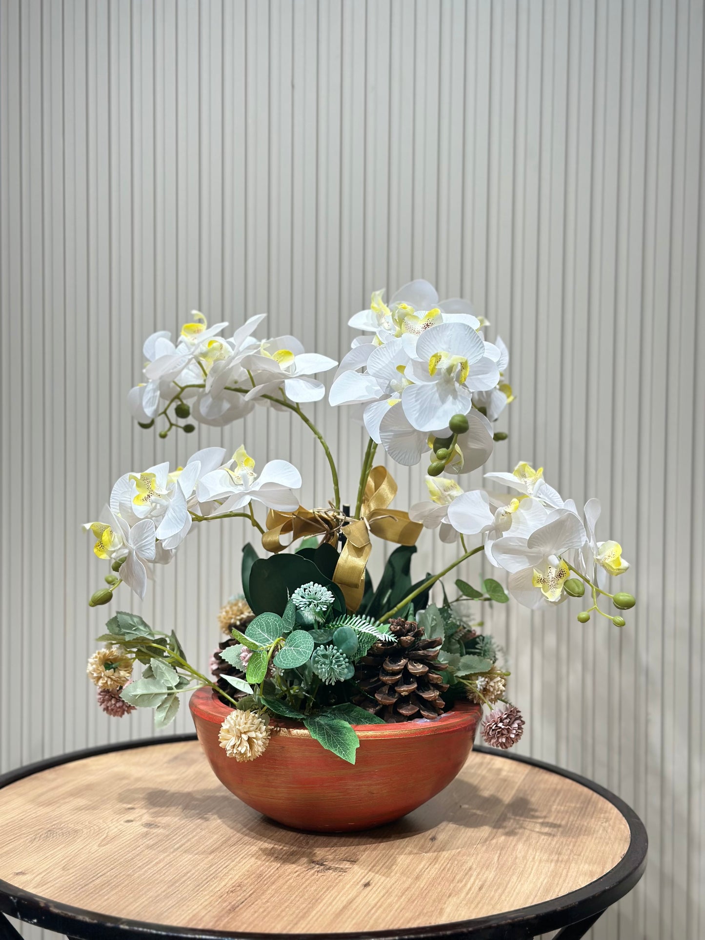 5 Dal Beyaz Orkide | Seramik Vazoda Lüks Yapay Çiçek Aranjmanı 🤍