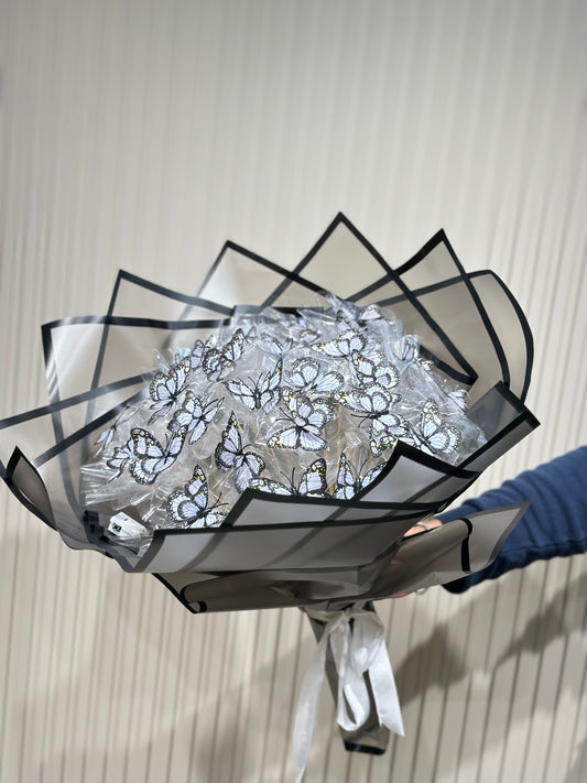 Beyaz Çift Kanatlı Işıklı Kelebek Buketi | 35 Adet LED Işıklı Kelebek Tasarımı 🤍🦋