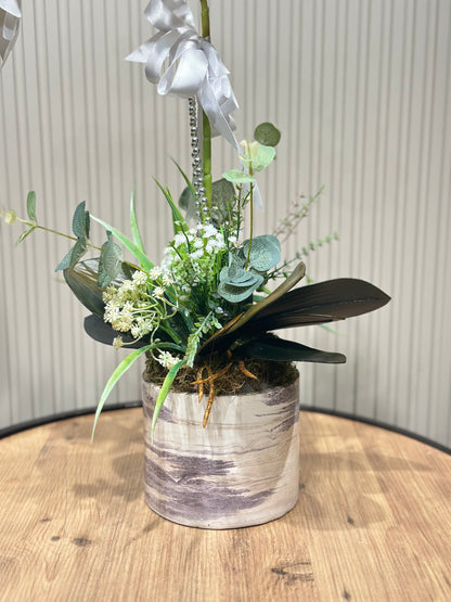 Tek Dal Simbidyum Beyaz Orkide | Seramik Vazoda Şık Yapay Çiçek Aranjmanı 🤍