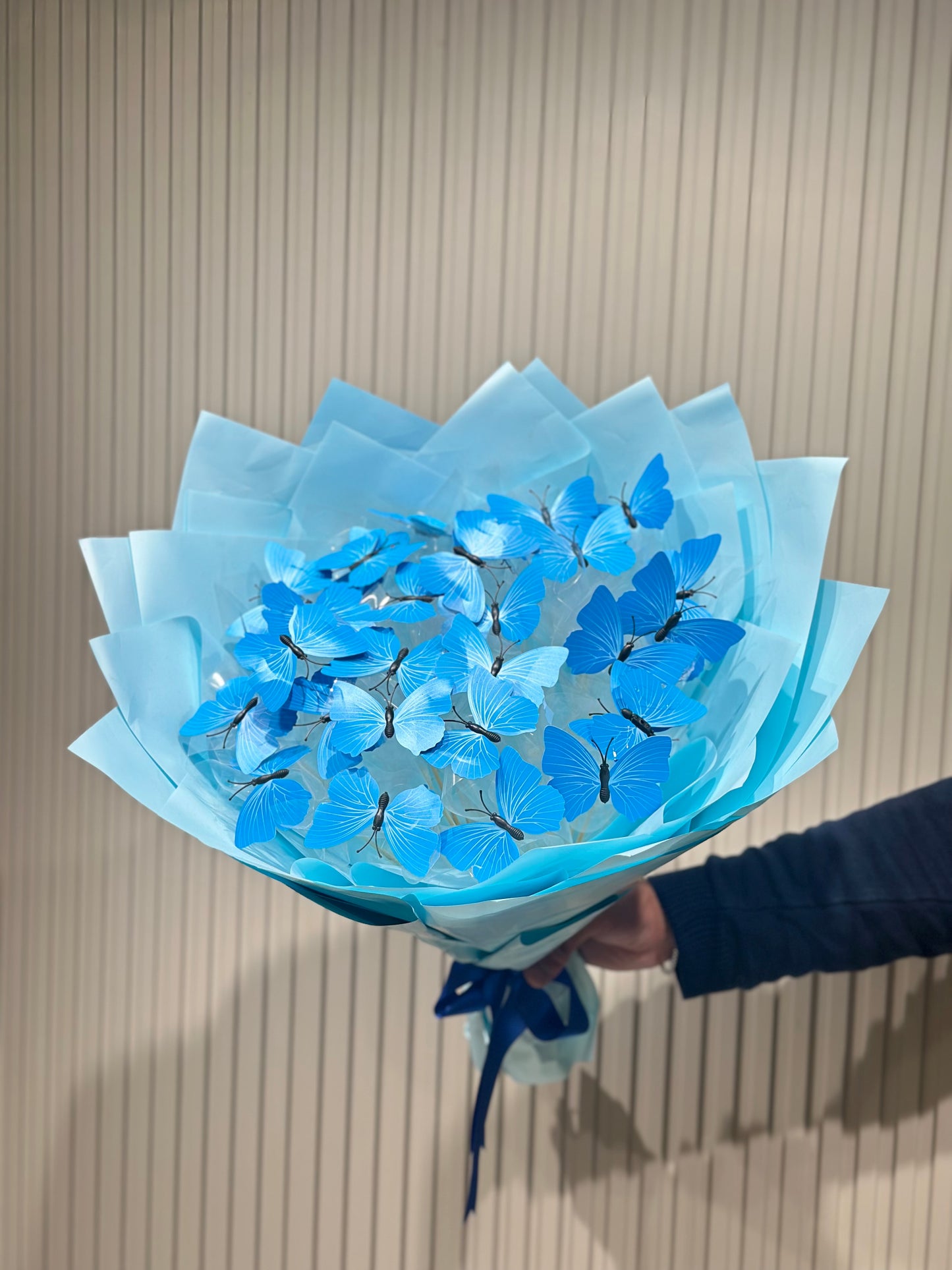Mavi Işıklı Kelebek Buketi | 35 Adet Tek Kanatlı Kelebek Tasarımı 💙🦋