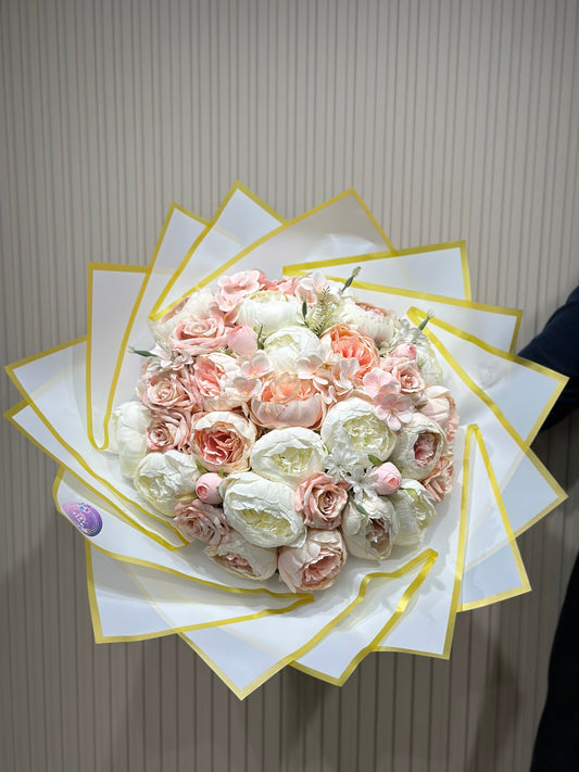 Somon Zarafeti Buketi ✨ | Şakayık & Erengül ile Soft Premium Tasarım