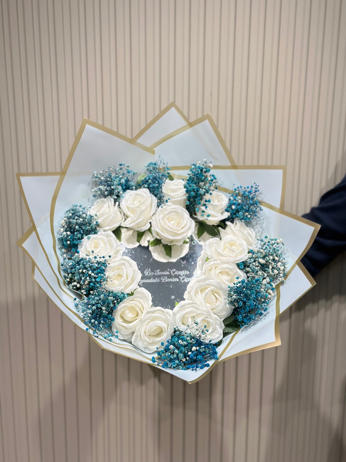 Ayna Buket - Beyaz Gül & Mavi Cipso