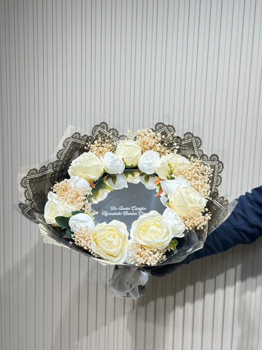 Krem Gül - Şakayık Ayna Buketi
