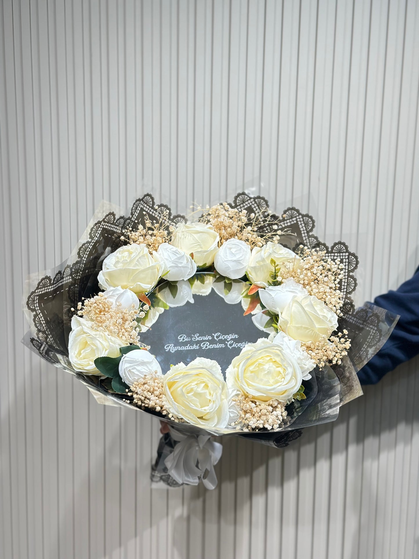 Krem Gül - Şakayık Ayna Buketi