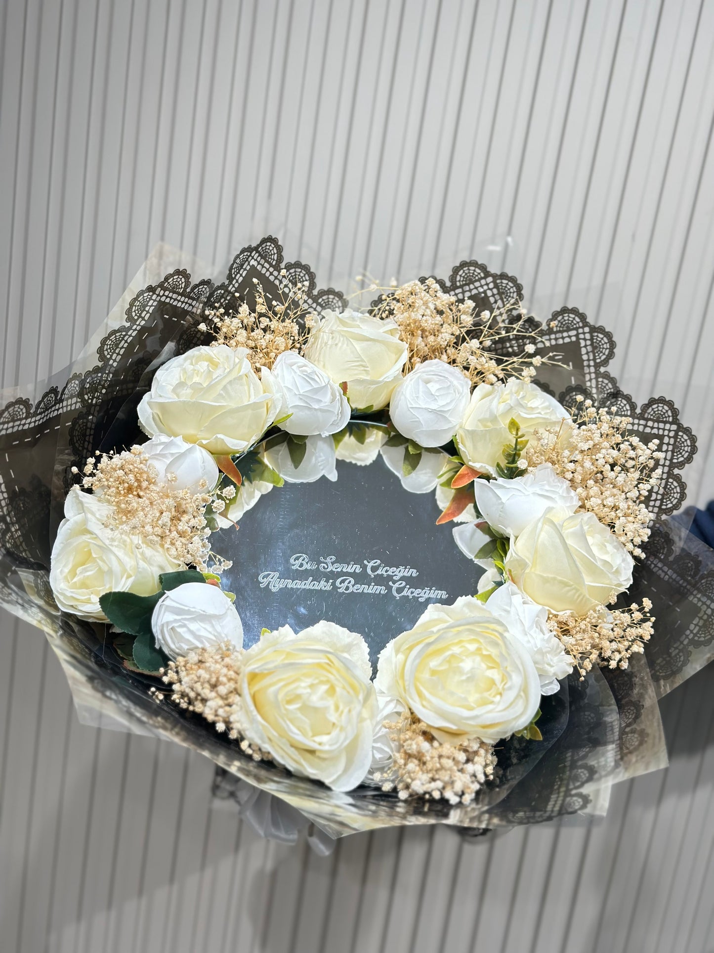 Krem Gül - Şakayık Ayna Buketi